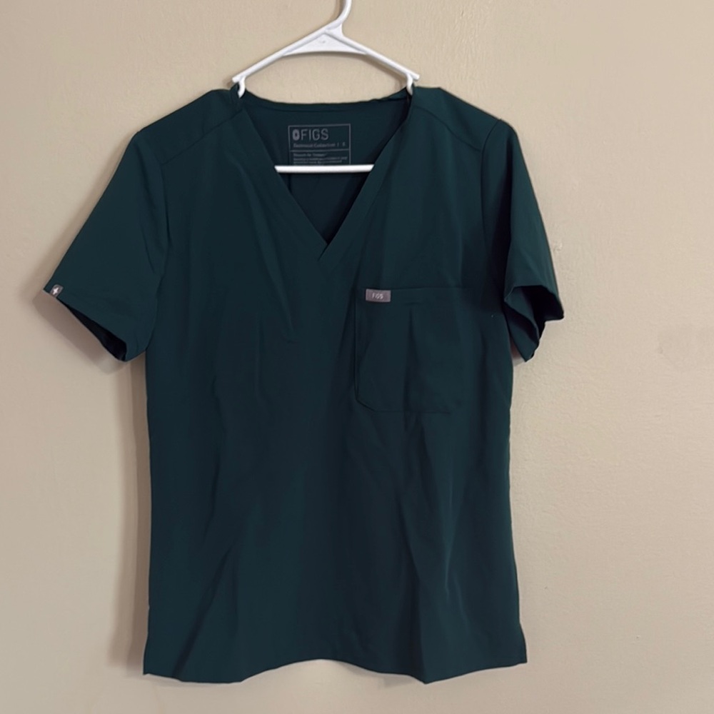 Figs Forrest Green with black drawstring set